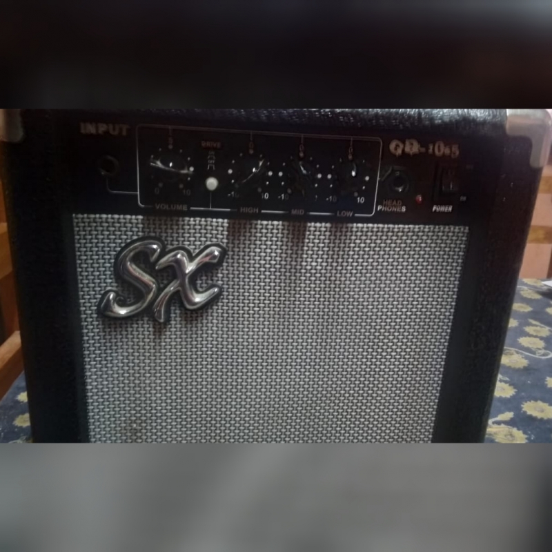 Amplificador de guitarra con Overdrive 10 watts